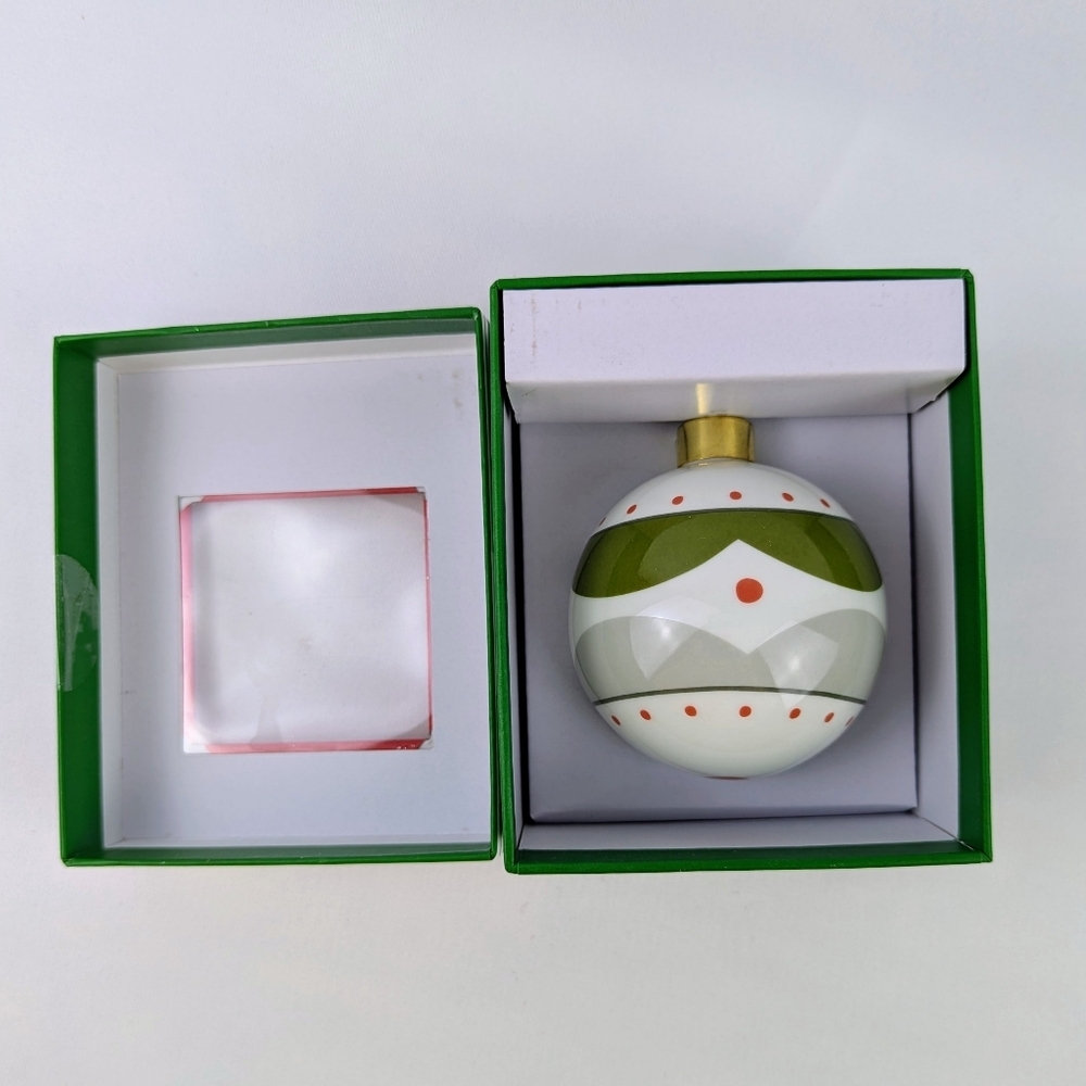 Spode Kit Kemp Ornament Geo Bauble Bone China Geometric Design White Green NWT - Picture 5 of 12